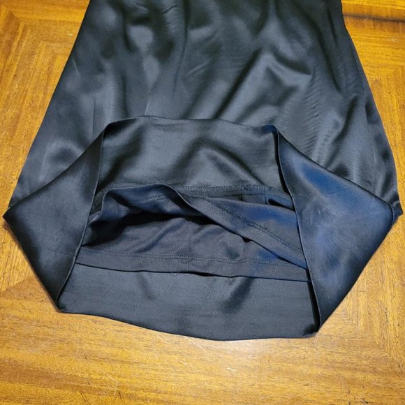 Cache' Black Silk Satin Backless Dress - evening dress - Picture 7 of 15